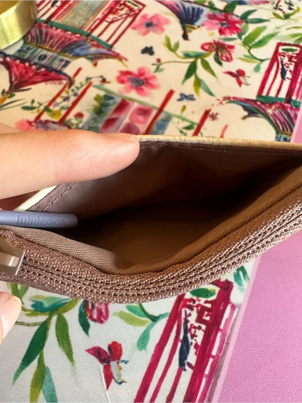lululemon athletica Cream, Taupe & Gray Compact Card Holder